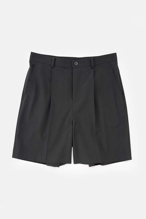 1 Tuck Shorts