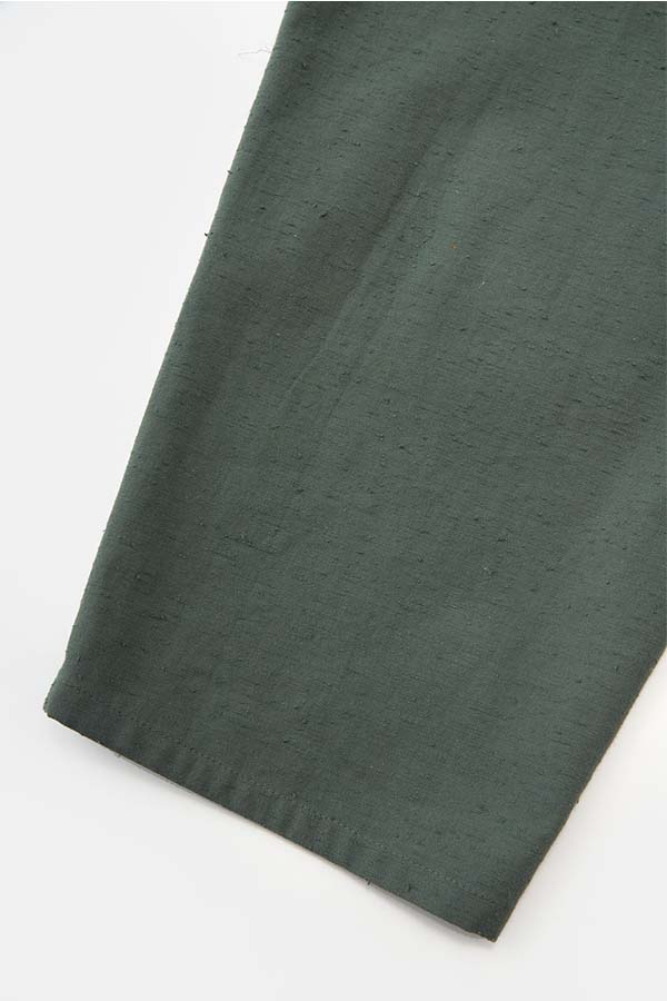 2 Tuck Tapered Pants