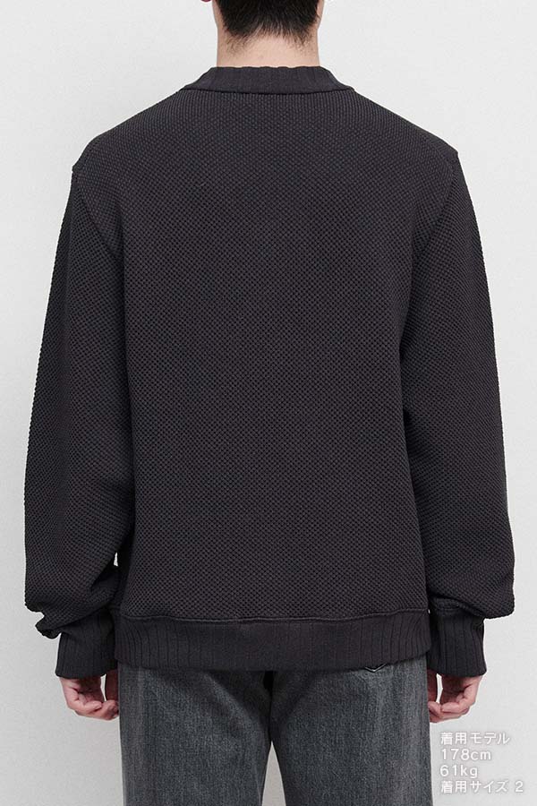 V neck sweater