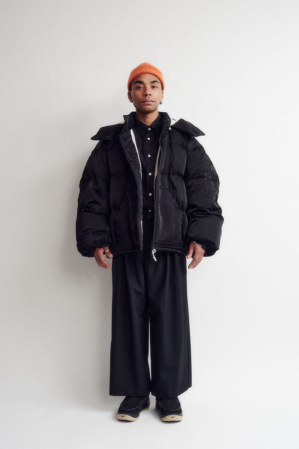 Wide tuck pants