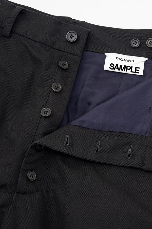 Button fly pants ②