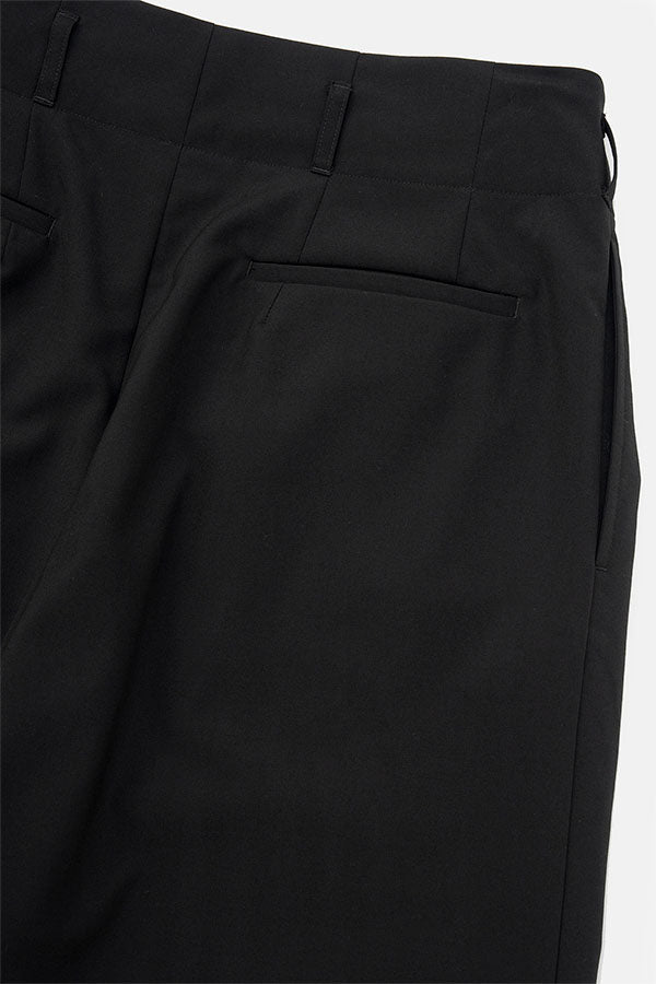 Wide tuck pants