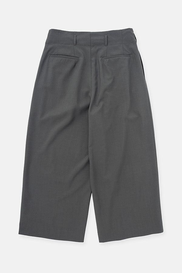 Wide tuck pants