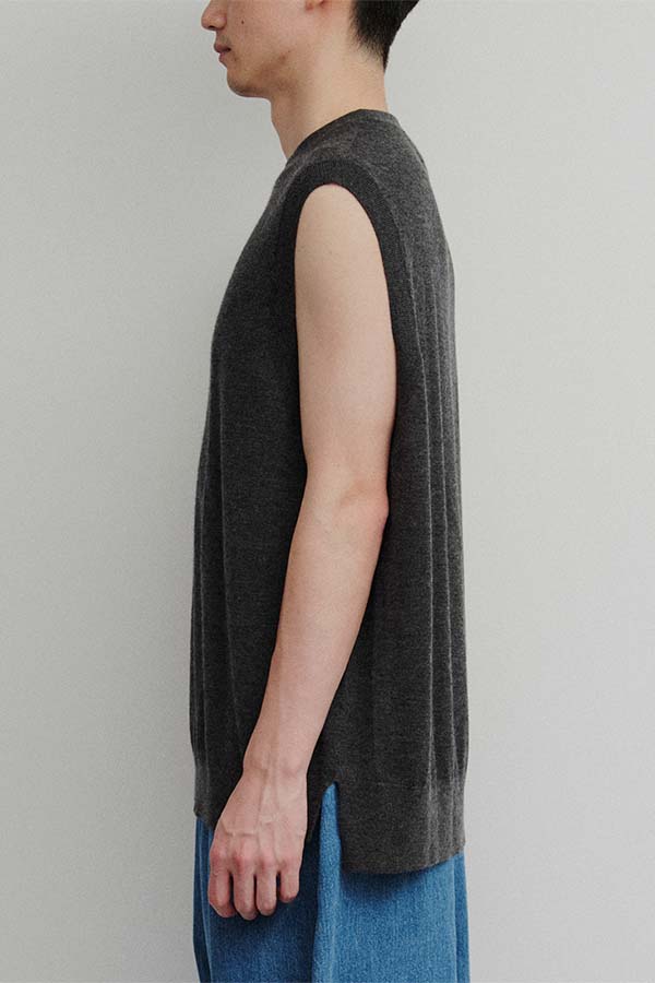 Cashmere knit sleeveless(DIGAWEL×BODHI)