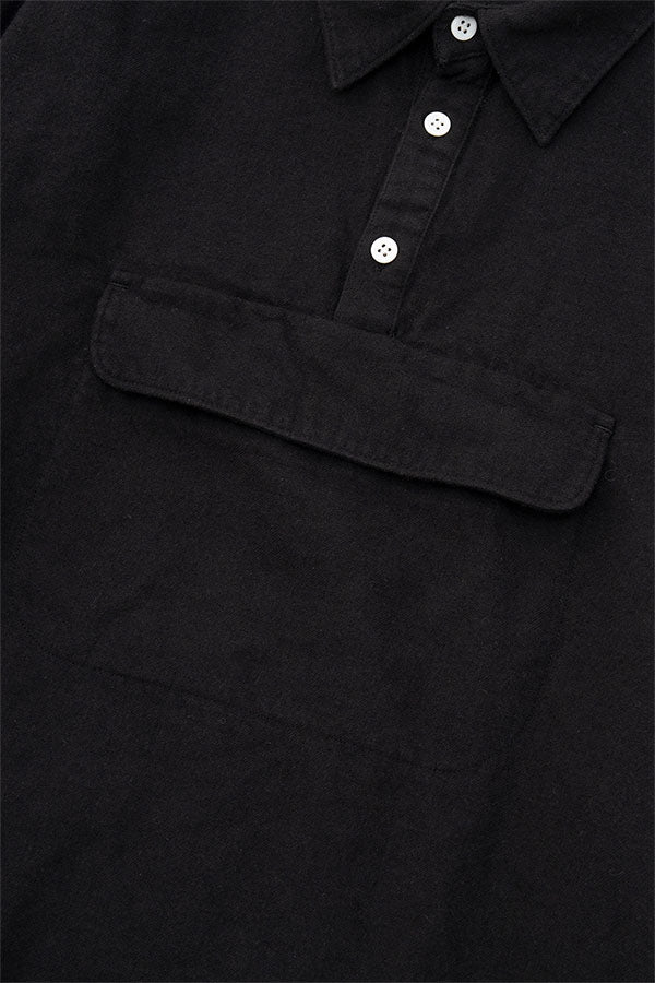 Center pocket P/O shirt