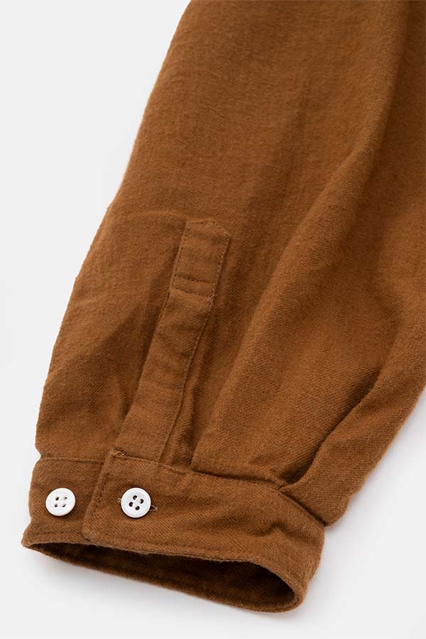 Center pocket P/O shirt