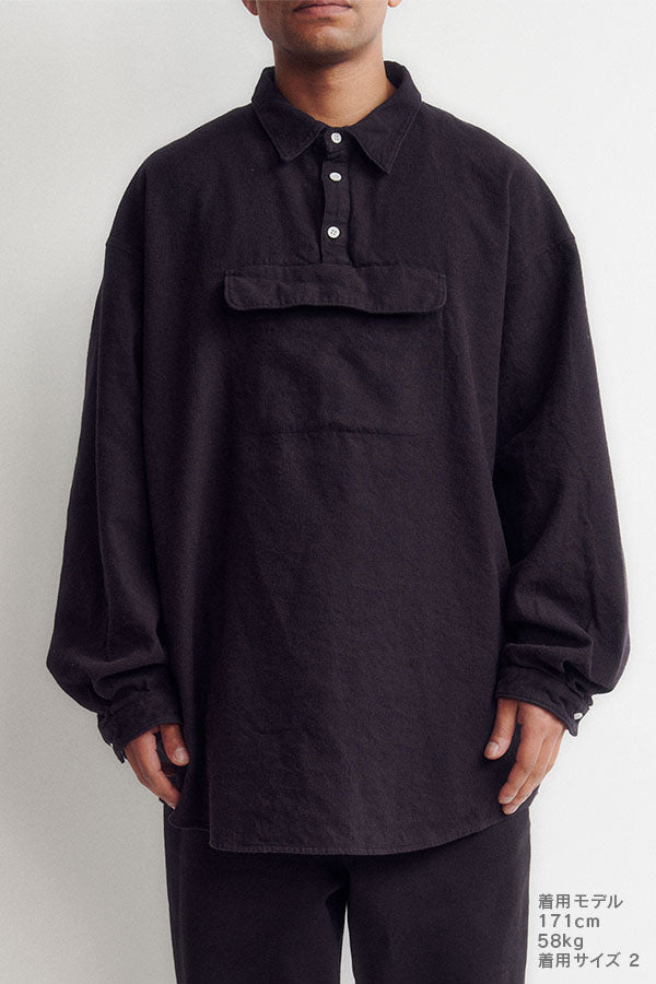 Center pocket P/O shirt