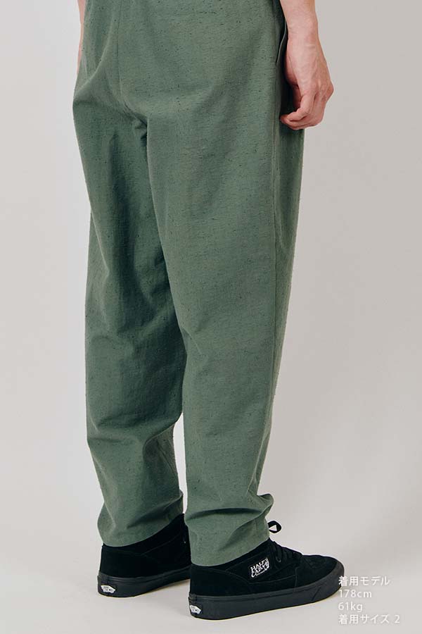 2 Tuck Tapered Pants