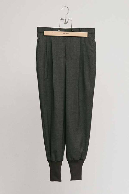 2 Tuck tapered hem rib pants