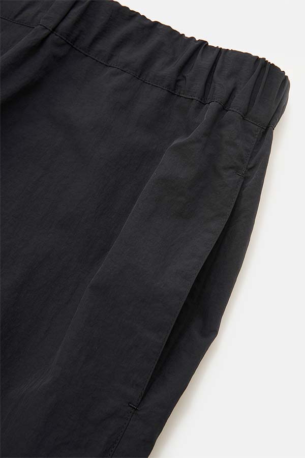 Side zip Nylon Pants