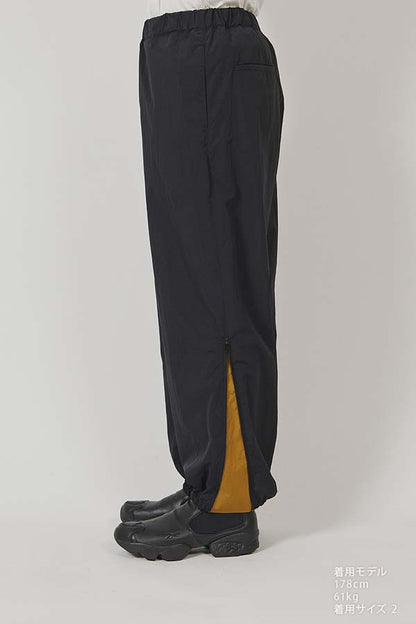 Side zip Nylon Pants