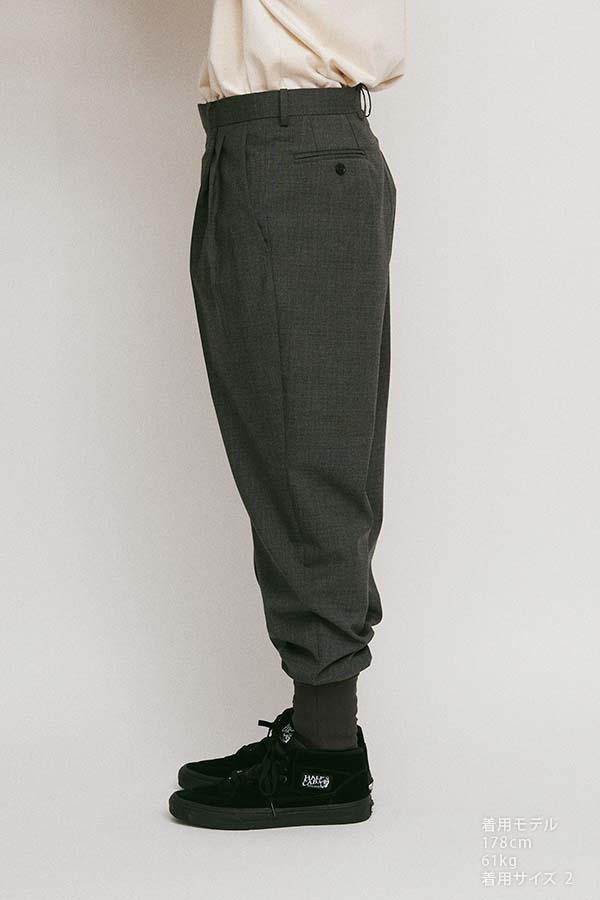 2 Tuck tapered hem rib pants