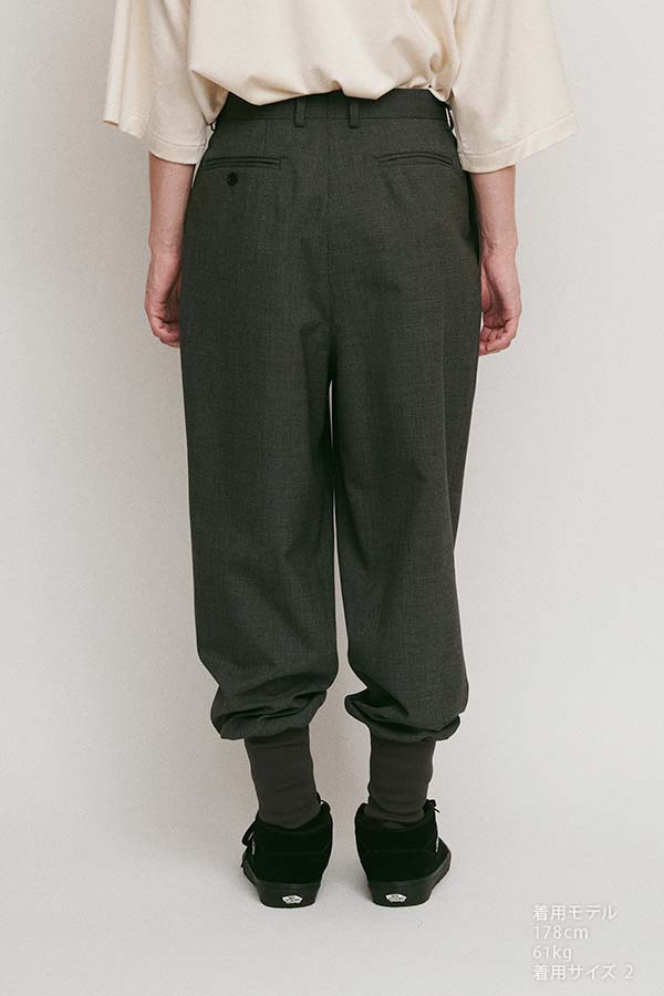 2 Tuck tapered hem rib pants