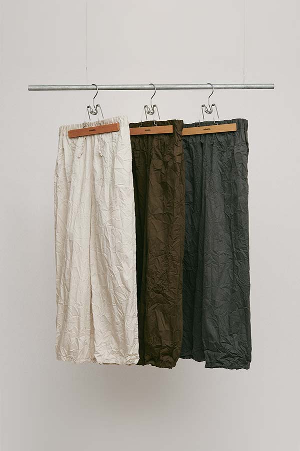 Wide lounge pants (crease finish)