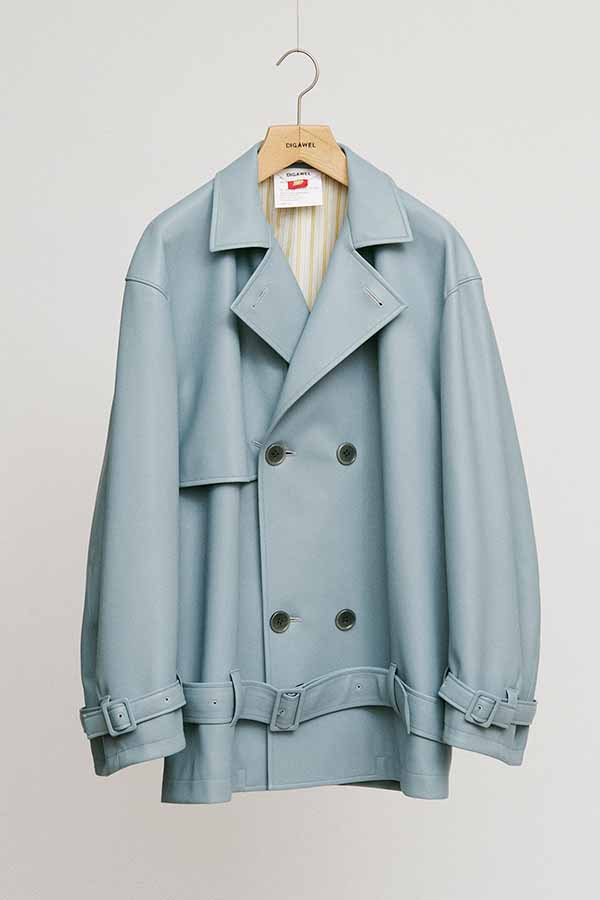 Short trench coat