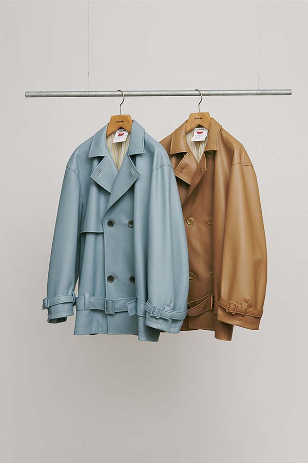 Short trench coat