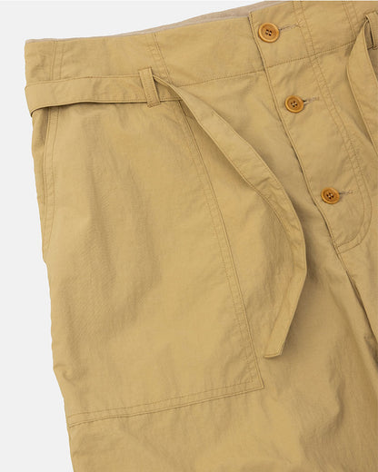 High-waisted pants