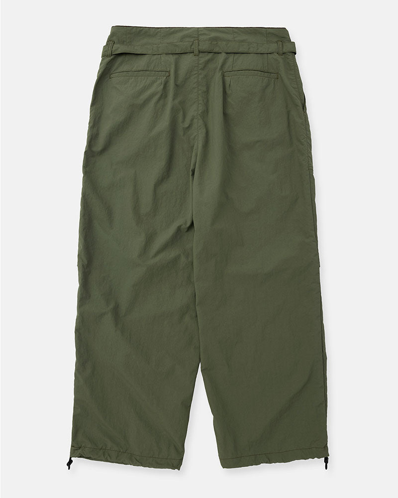 High-waisted pants