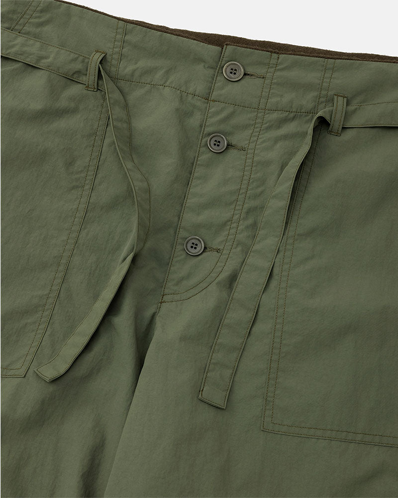 High-waisted pants