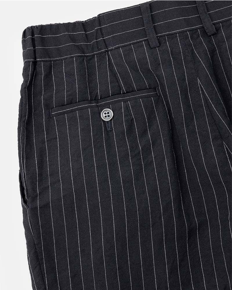 In tuck pants garment wash