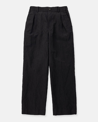In tuck pants garment wash