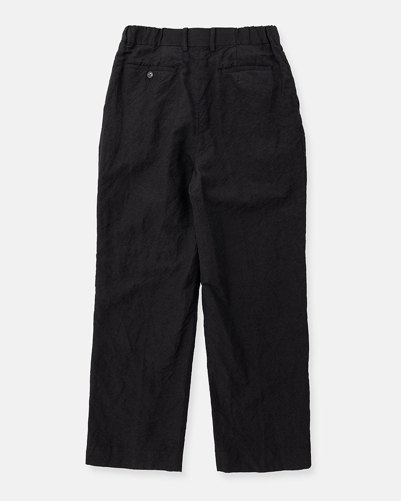 In tuck pants garment wash