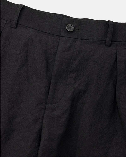 In tuck pants garment wash