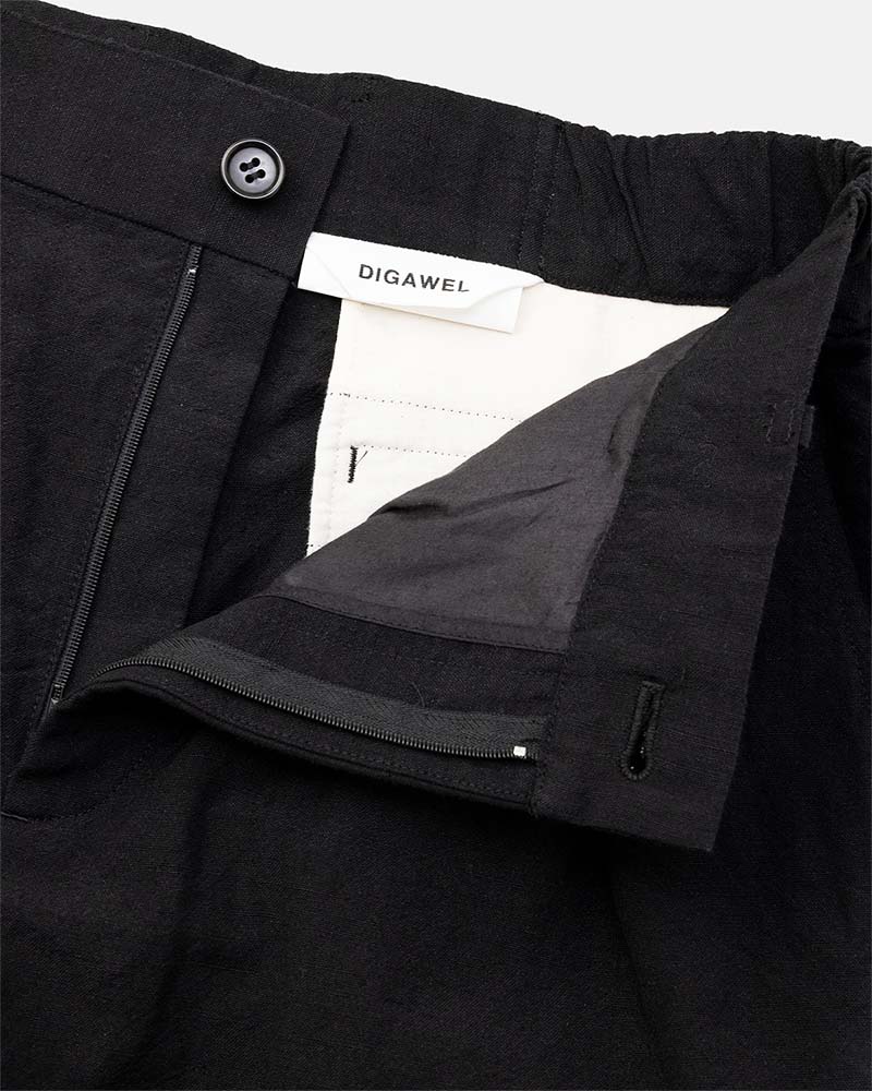 In tuck pants garment wash