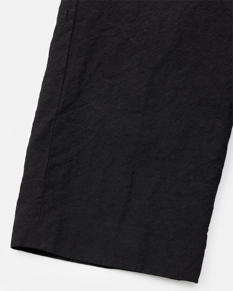 In tuck pants garment wash