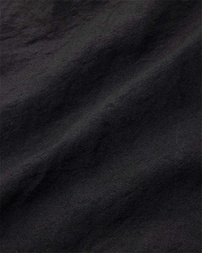 In tuck pants garment wash