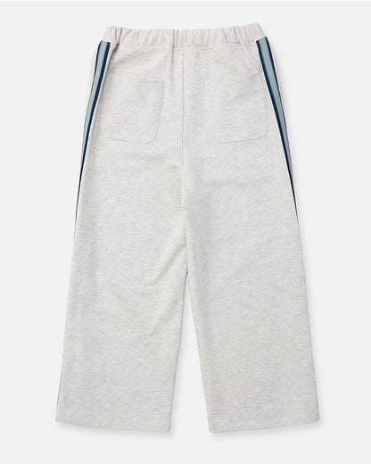 Wide sweatpants