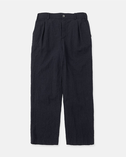 In tuck pants garment wash