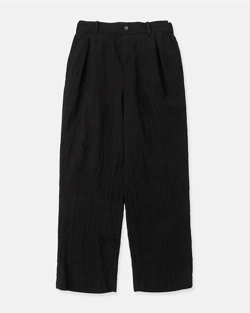 In tuck pants garment wash