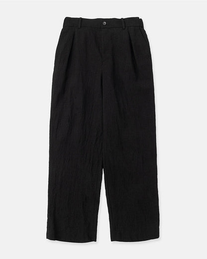 In tuck pants garment wash