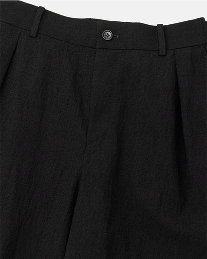 In tuck pants garment wash