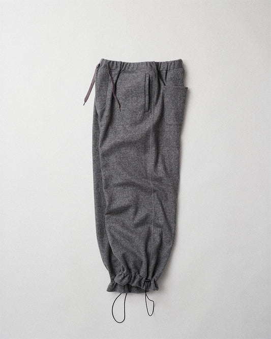 Hem gathers pants