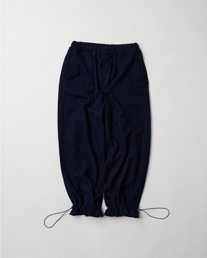 Hem gathers pants