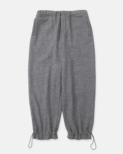 Hem gathers pants