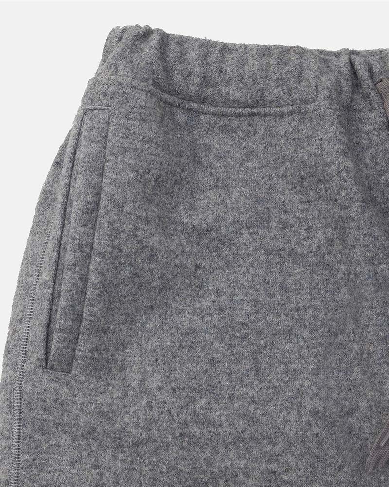 Hem gathers pants