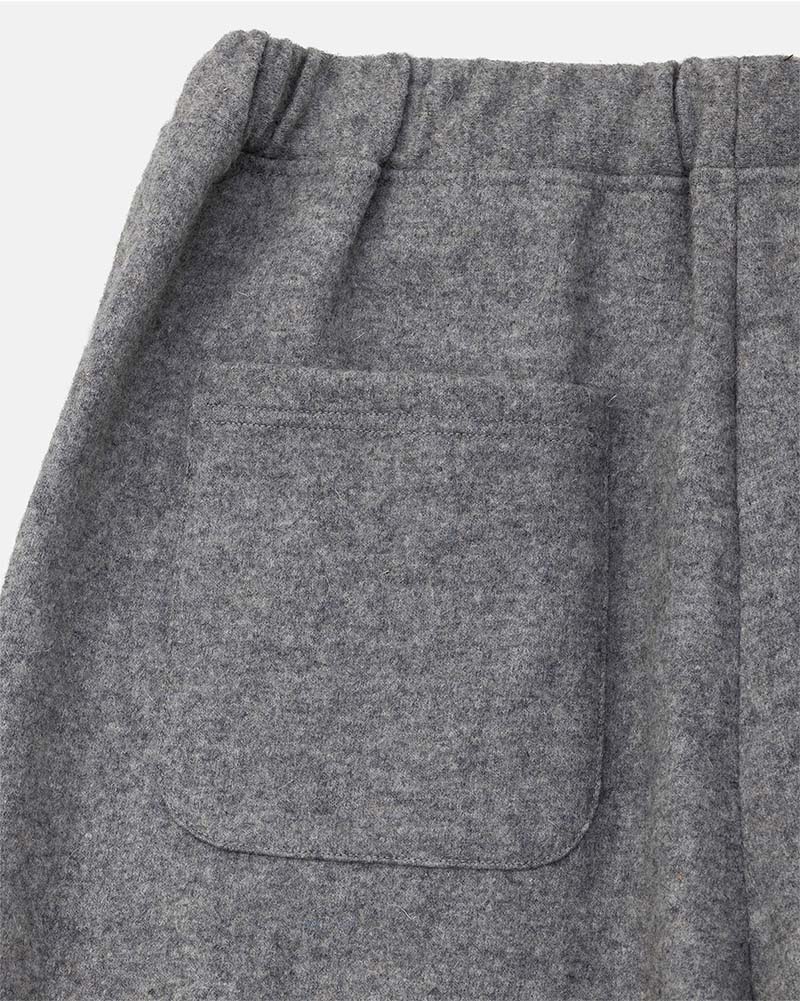 Hem gathers pants
