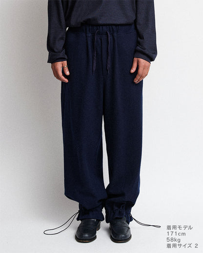 Hem gathers pants