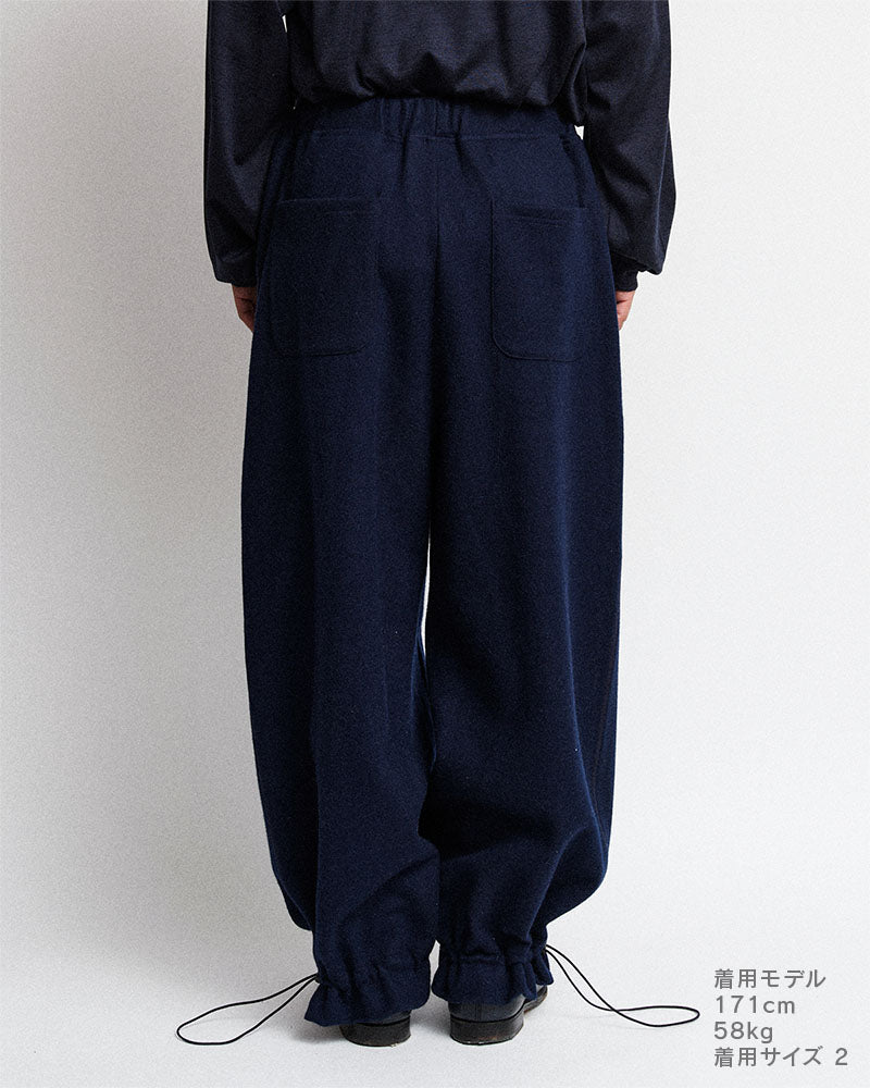 Hem gathers pants