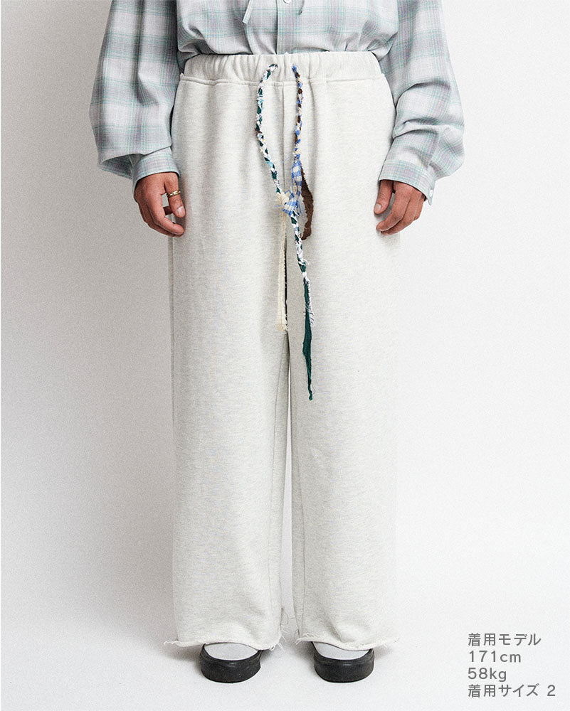 Wide sweat pants