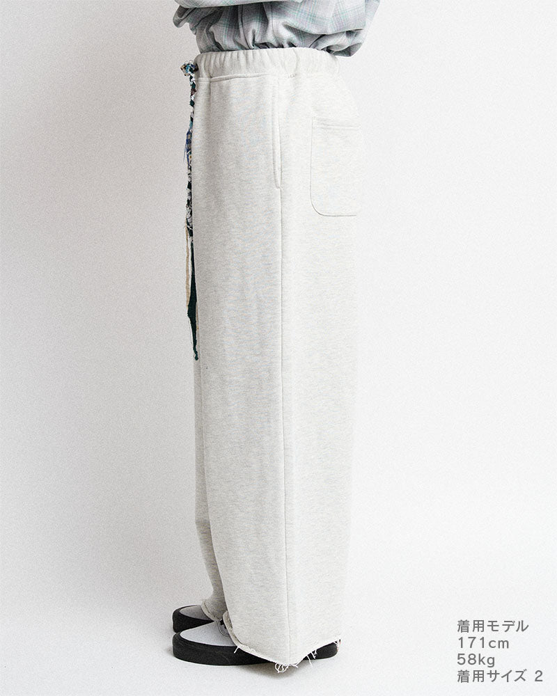 Wide sweat pants