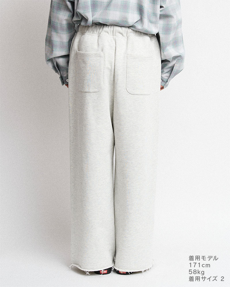 Wide sweat pants