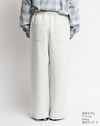 Wide sweat pants