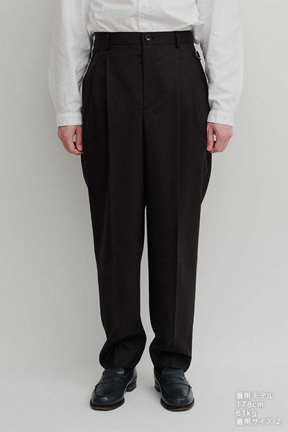 2tuck tapered slacks