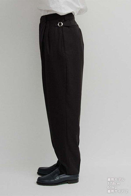 2tuck tapered slacks