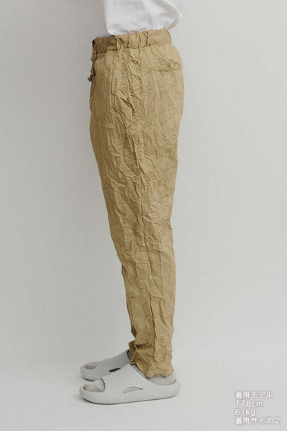 Tapered pants (crease finish)