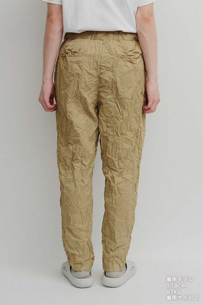 Tapered pants (crease finish)